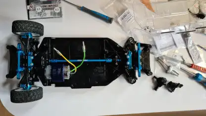 Fahrwerk in Arbeit
